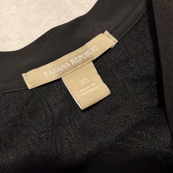 Banana Republic sweater - Picture 2 of 2